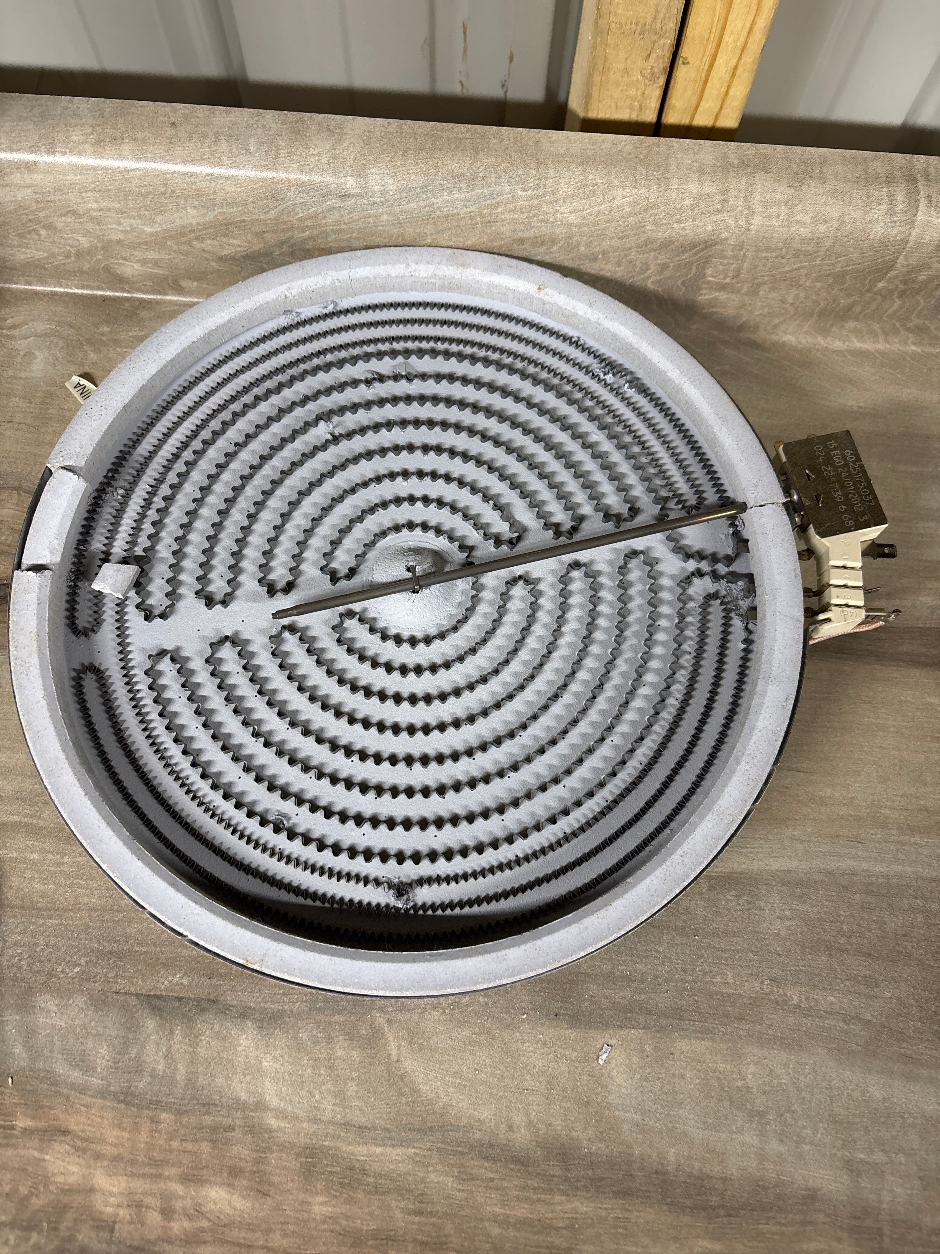Dual Radiant Surface Element 31682100