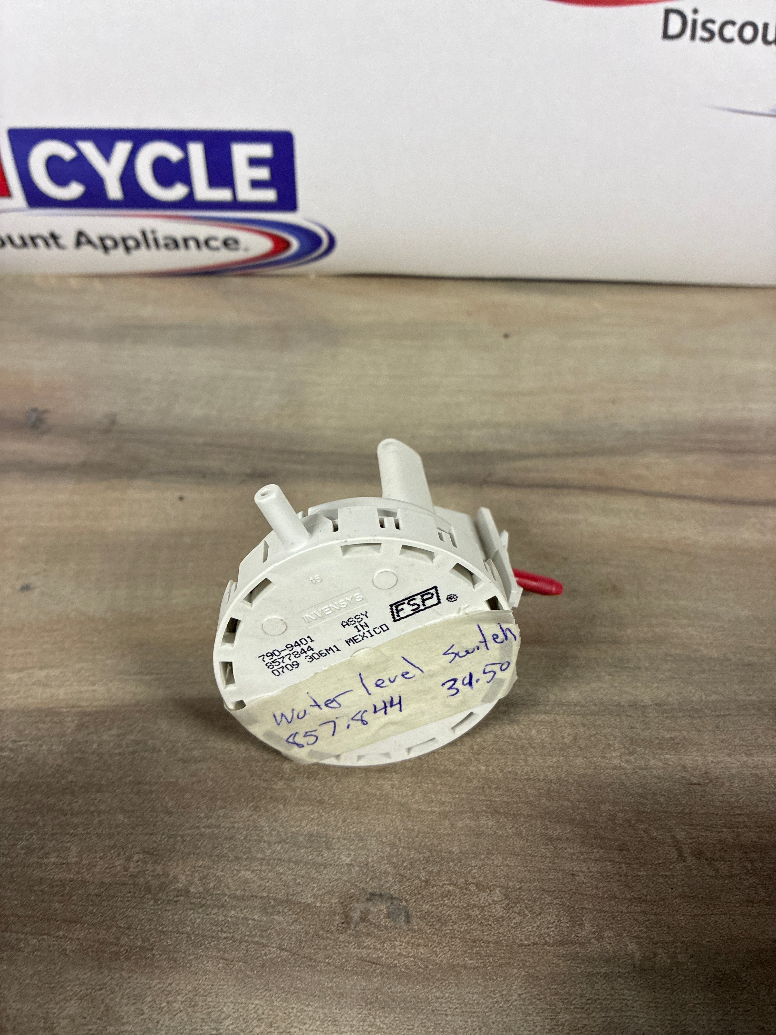 Whirlpool Water Level Switch 8577844