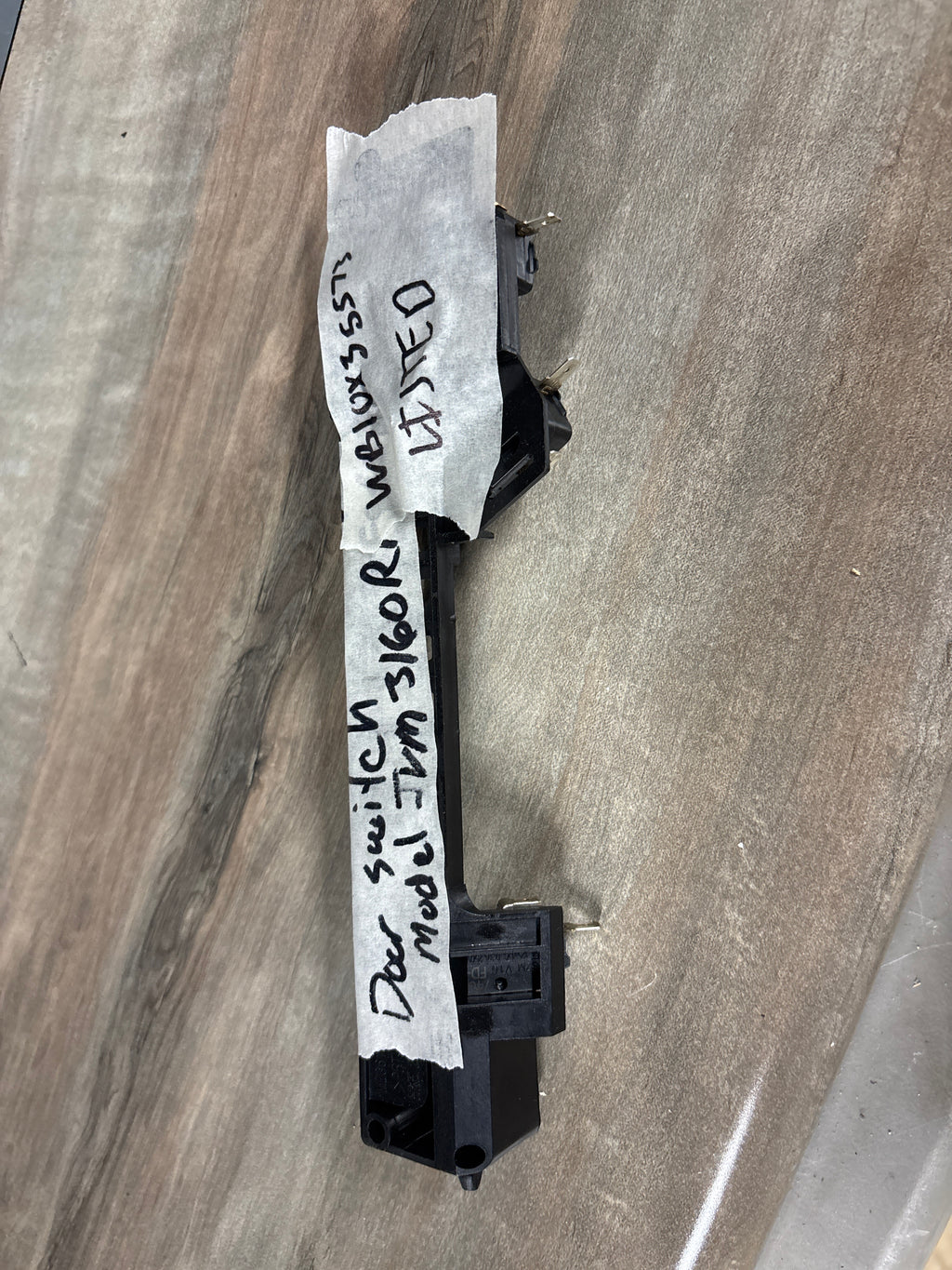 WB10X35573 Microwave Body Latch with Switches