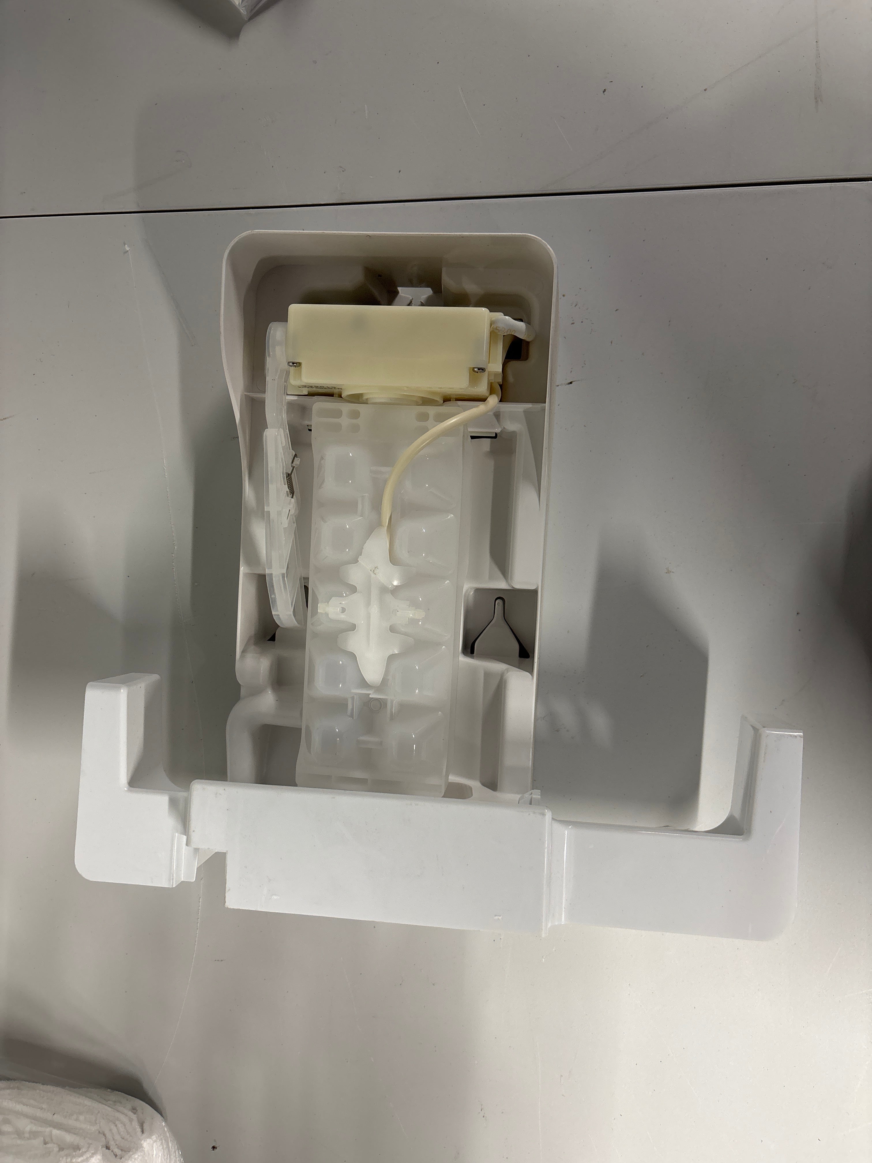 Frigidaire Ice Maker A21755301