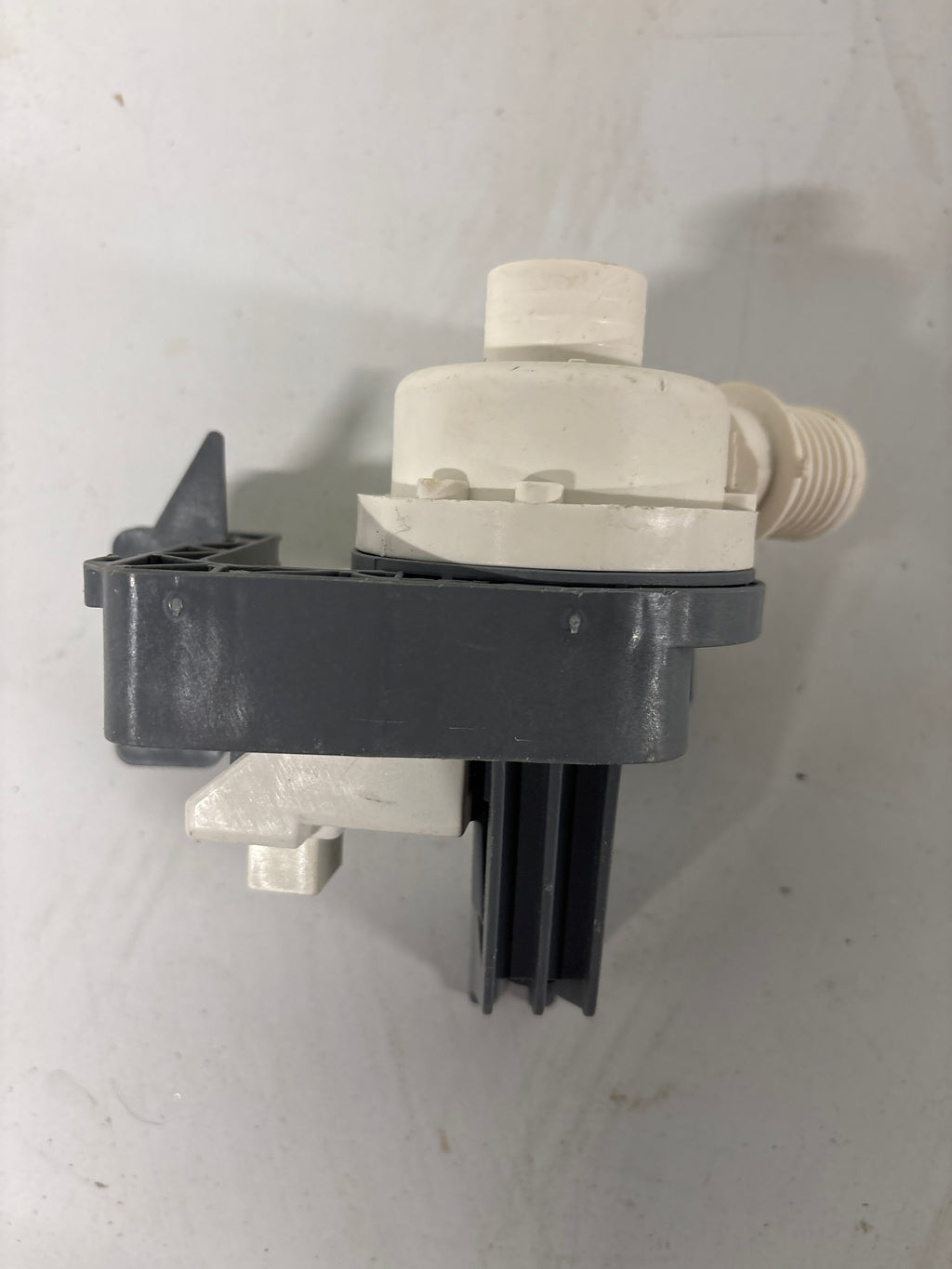 Whirlpool Washer Drain Pump W11263349