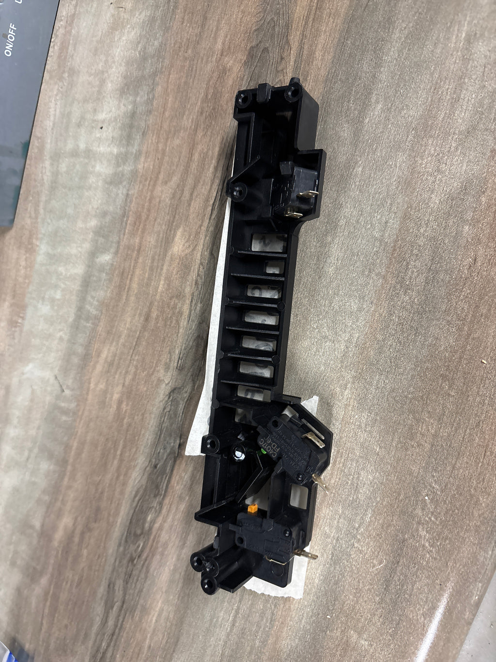 WB10X35573 Microwave Body Latch with Switches
