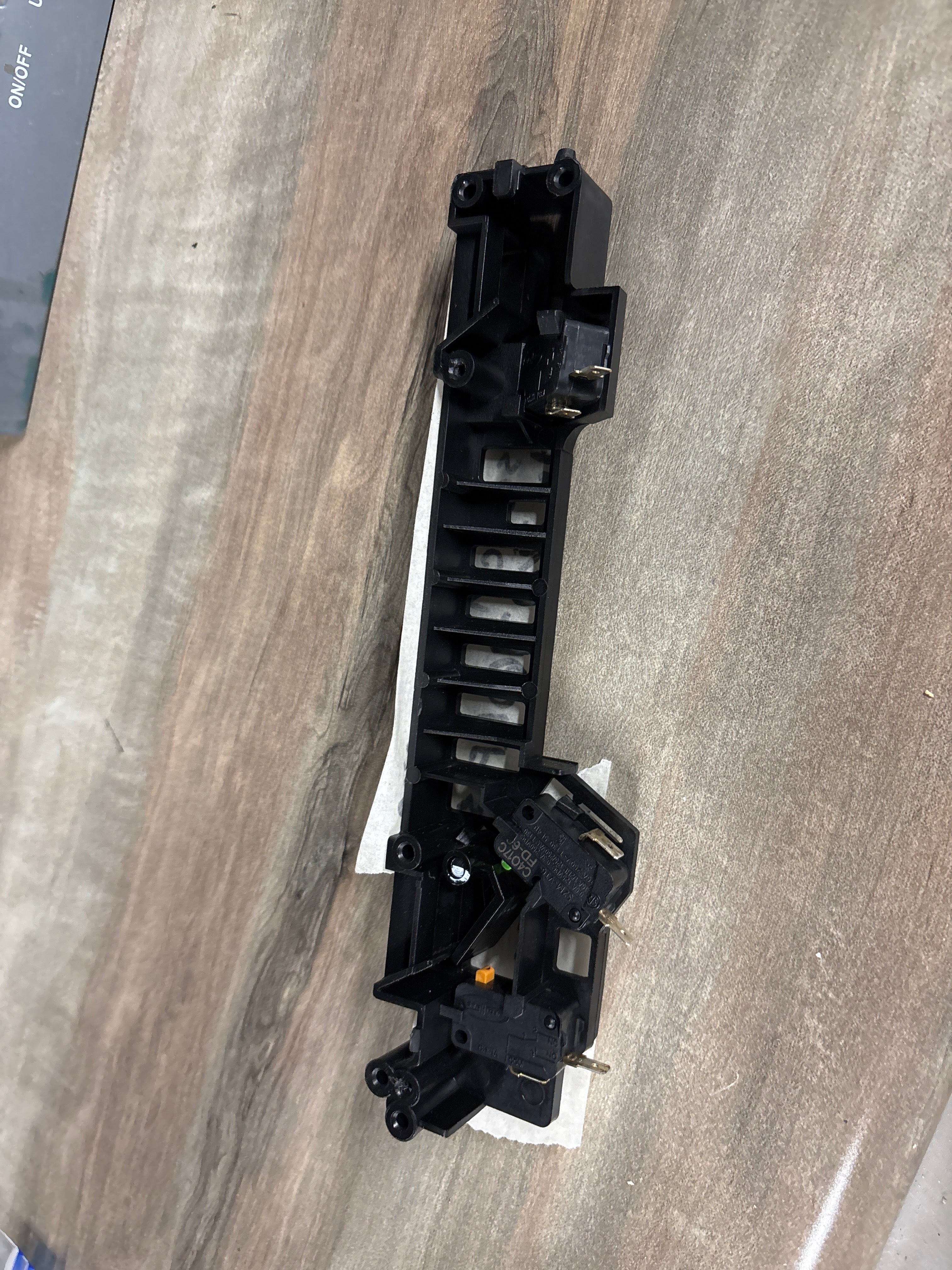 WB10X35573 Microwave Body Latch with Switches