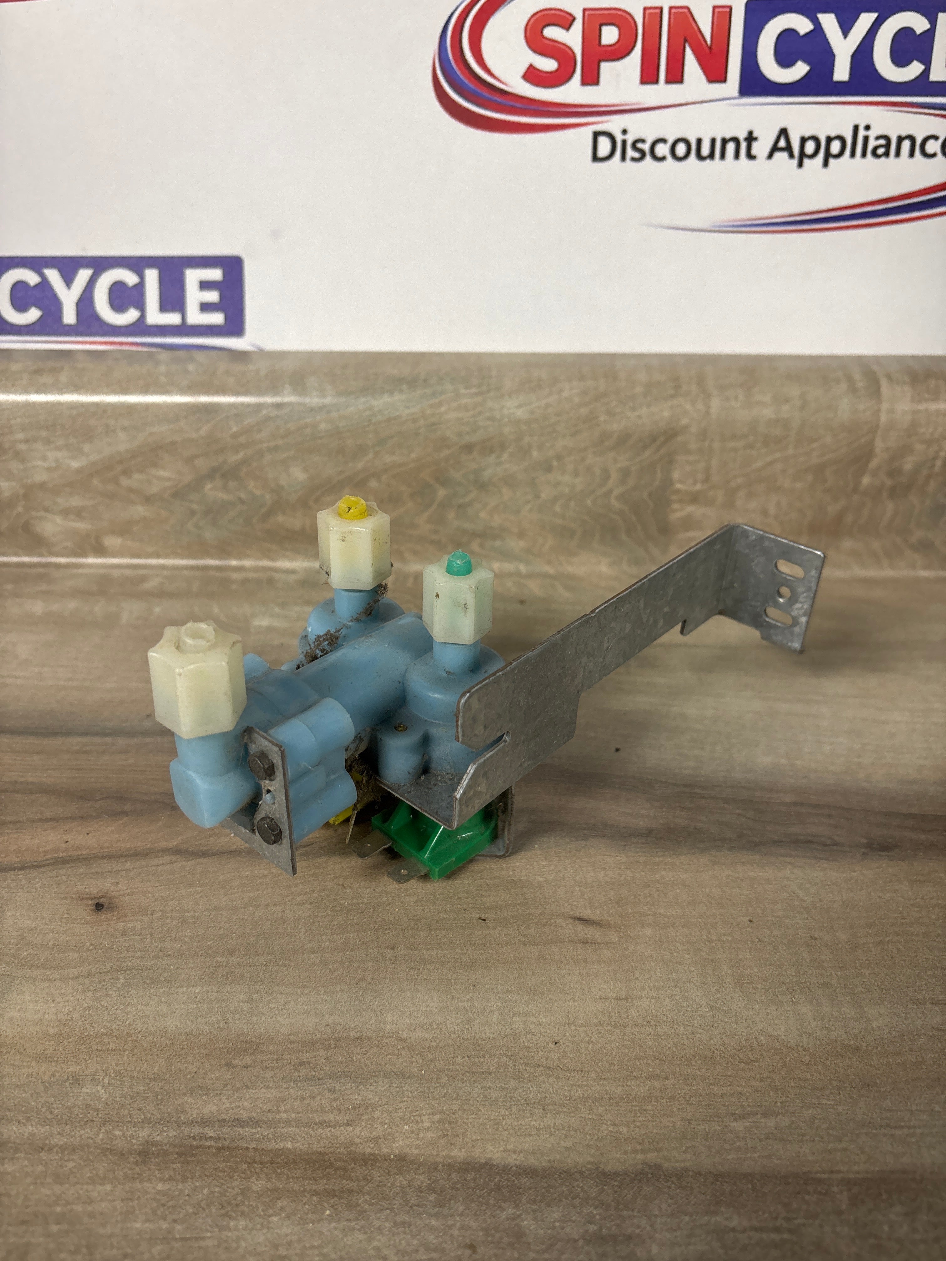 Electrolux Refrigerator Water Valve 240321801