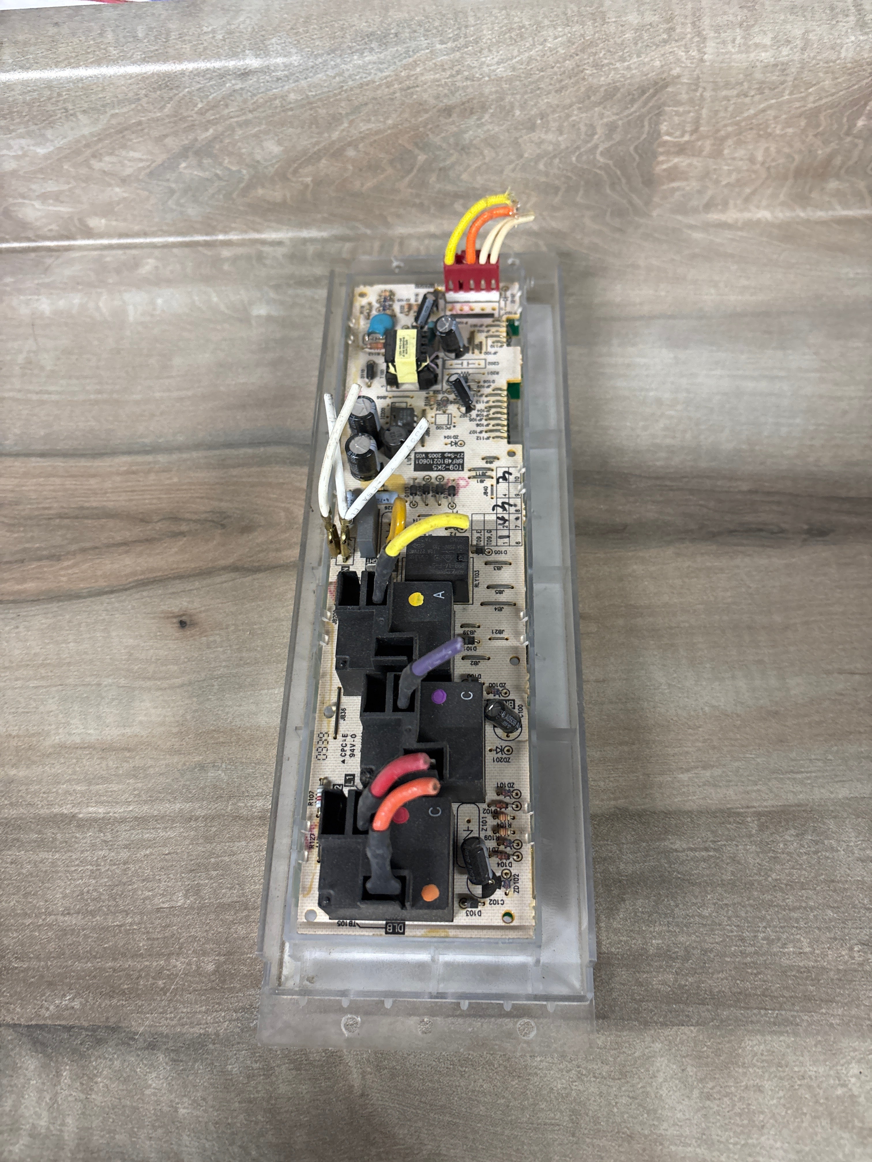WB27T10864