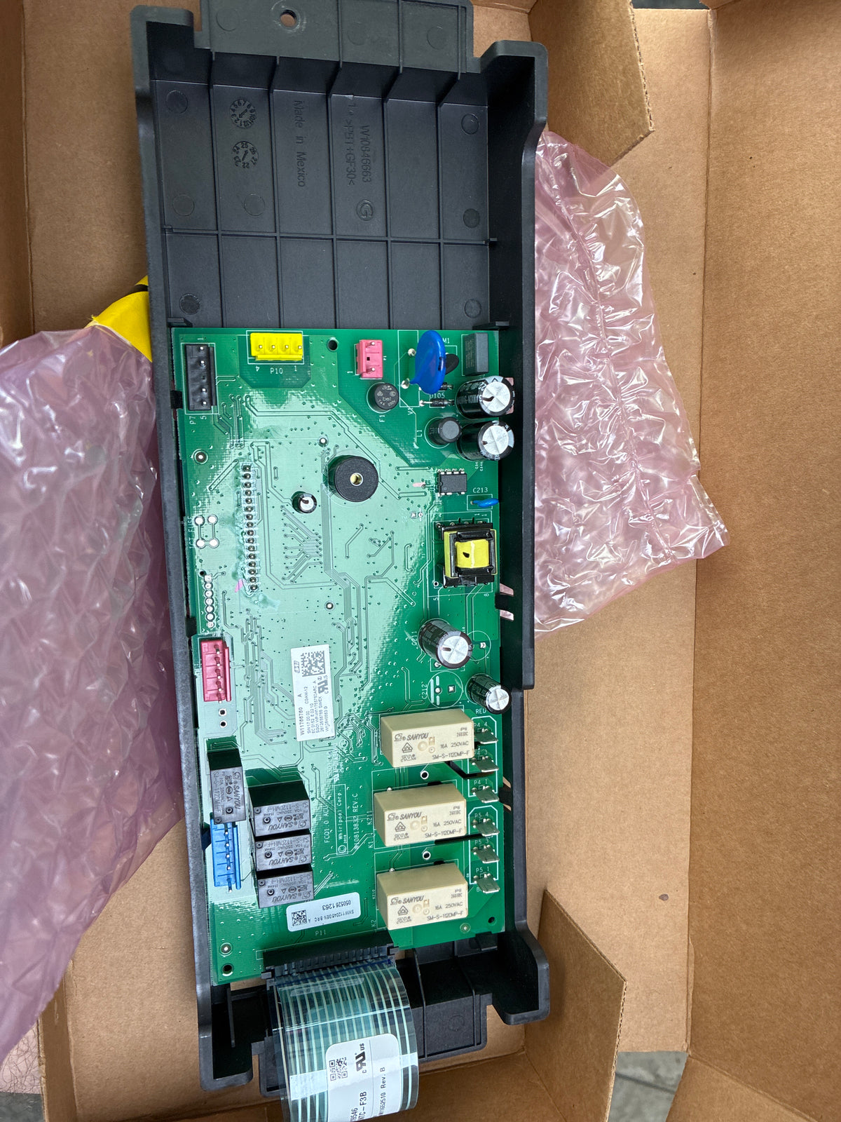 New open box Whirlpool stove control board W11757145 W11652497 W11730049 W11755750